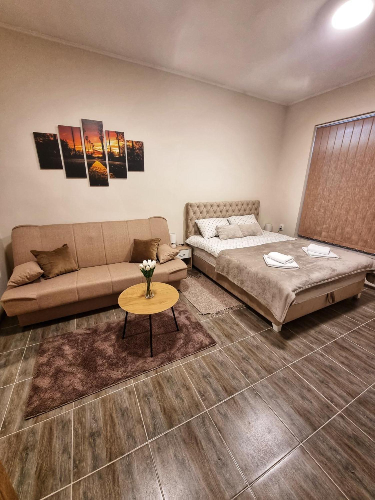 Dorce Apartmani Horgos Екстериор снимка